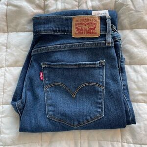 Levi's 724 High Rise Slim Straight Jeans Dark Wash Stretch Denim Classic